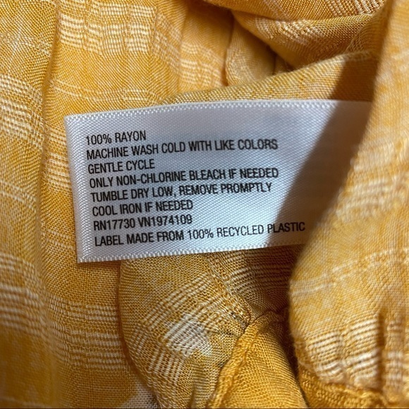 Universal Thread Short Sleeve M‎ - Picture 4 of 5